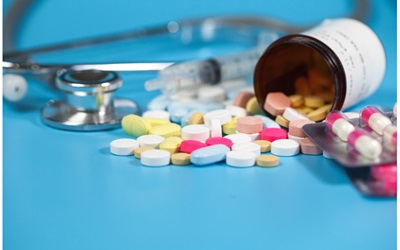 pills-on-table pills-on-table
