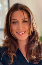 Photograph of Anne Khouri.