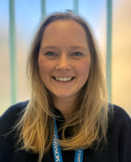 Photograph of Lisa Paxton.